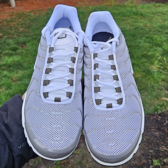 New women's Nike Air Max Plus - Picture 3 of 5